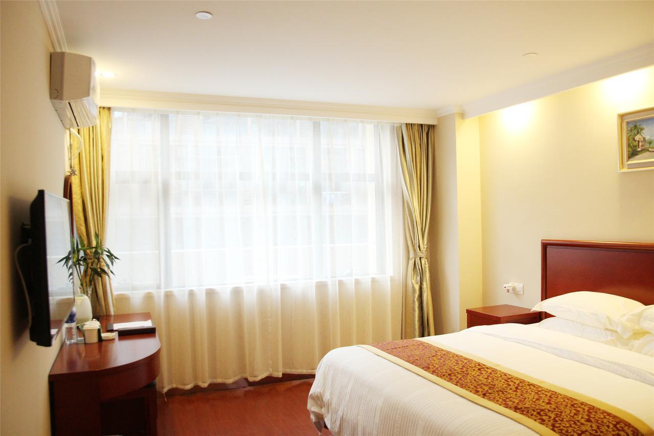 Greentree Inn Liaoning Dalian Development Zone Jinma Road Pedestrian Street Express Hotel Exterior foto